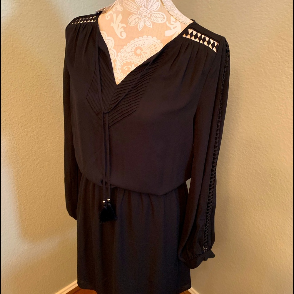 White House Black Market Black Dress Size 6 NWT